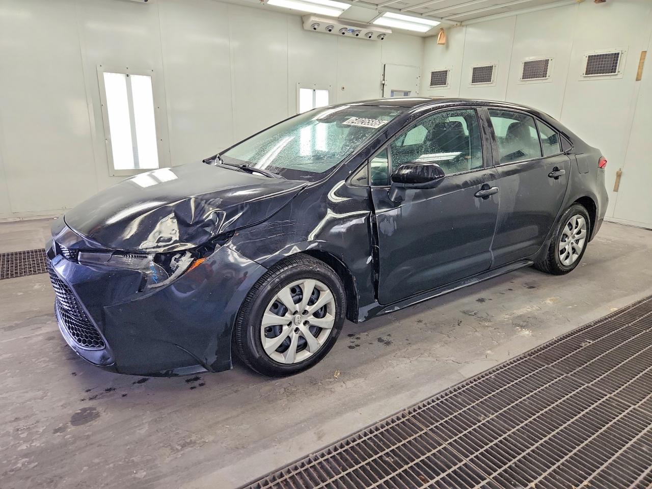2021 Toyota Corolla LE, VIN 5YFEPMAE3MP238228 — Side