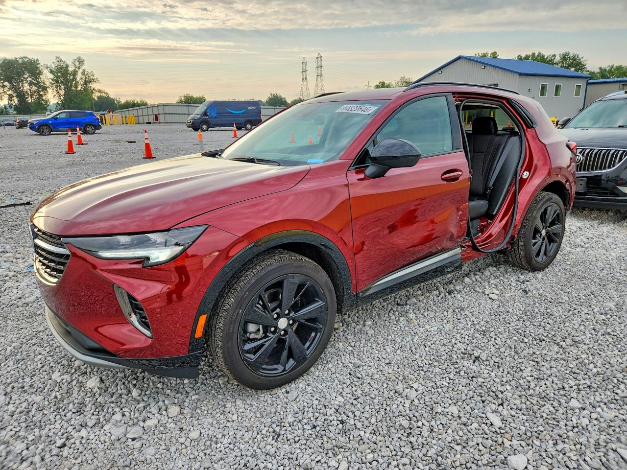 2021 Buick Envision Preferred, VIN LRBFZMR45MD070653 — Бок