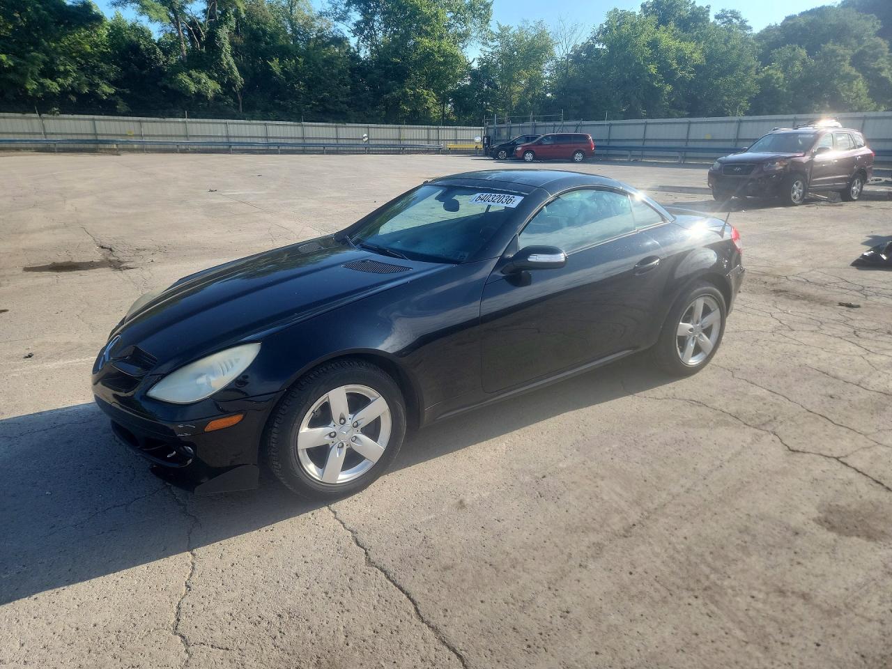 2006 Mercedes-Benz SLK 280, VIN WDBWK54F26F120516 — Перед