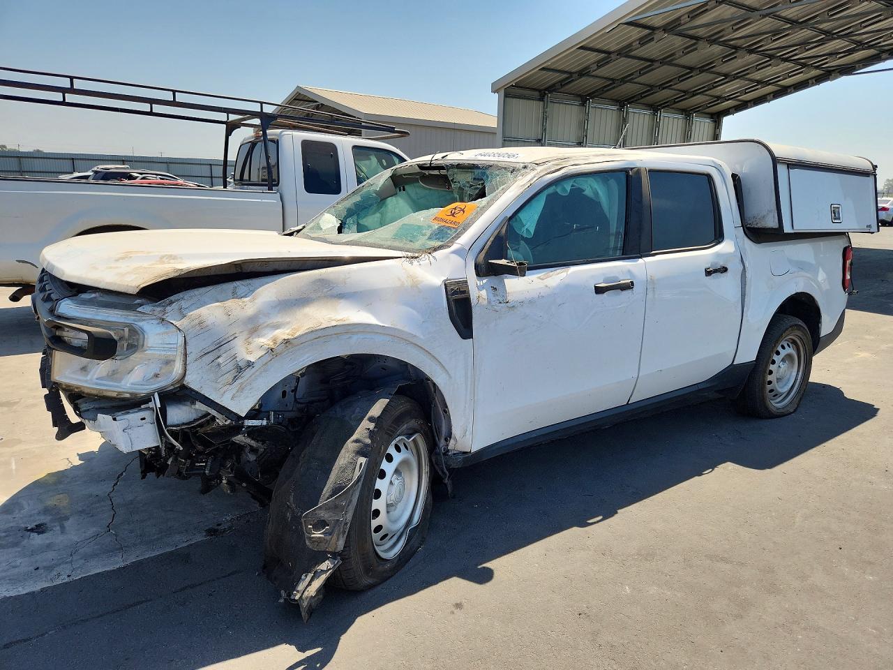 2023 Ford Maverick XL, VIN 3FTTW8E97PRA49434 — Front end