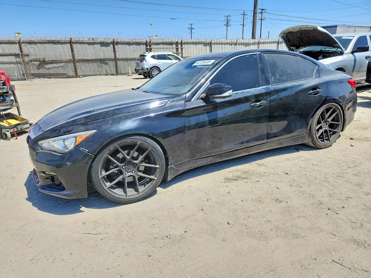 2017 Infiniti Q50 Signature Edition, VIN JN1EV7AP4HM741786 — Днище