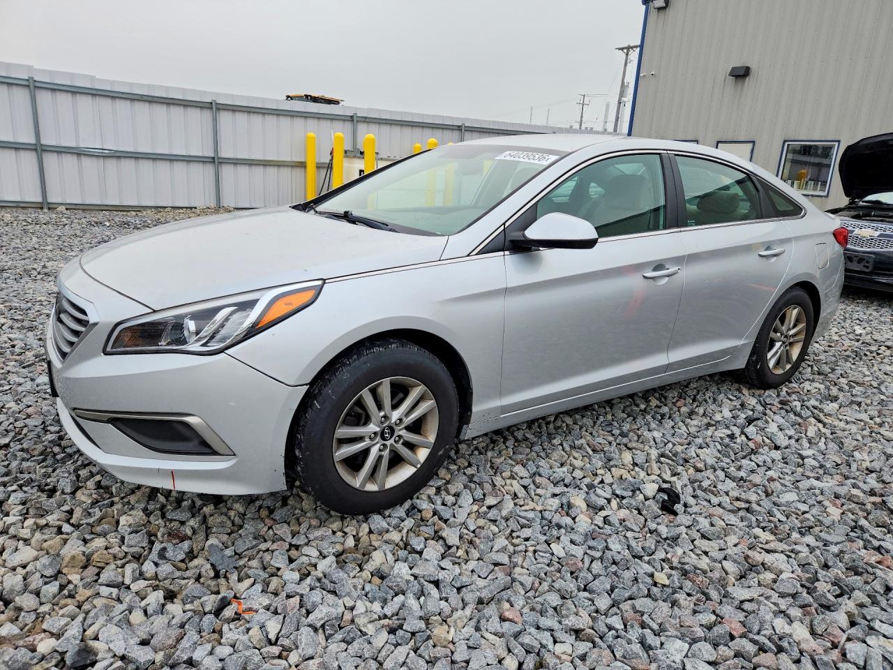 2016 Hyundai Sonata SE, VIN 5NPE24AF4GH360878 — Rear end