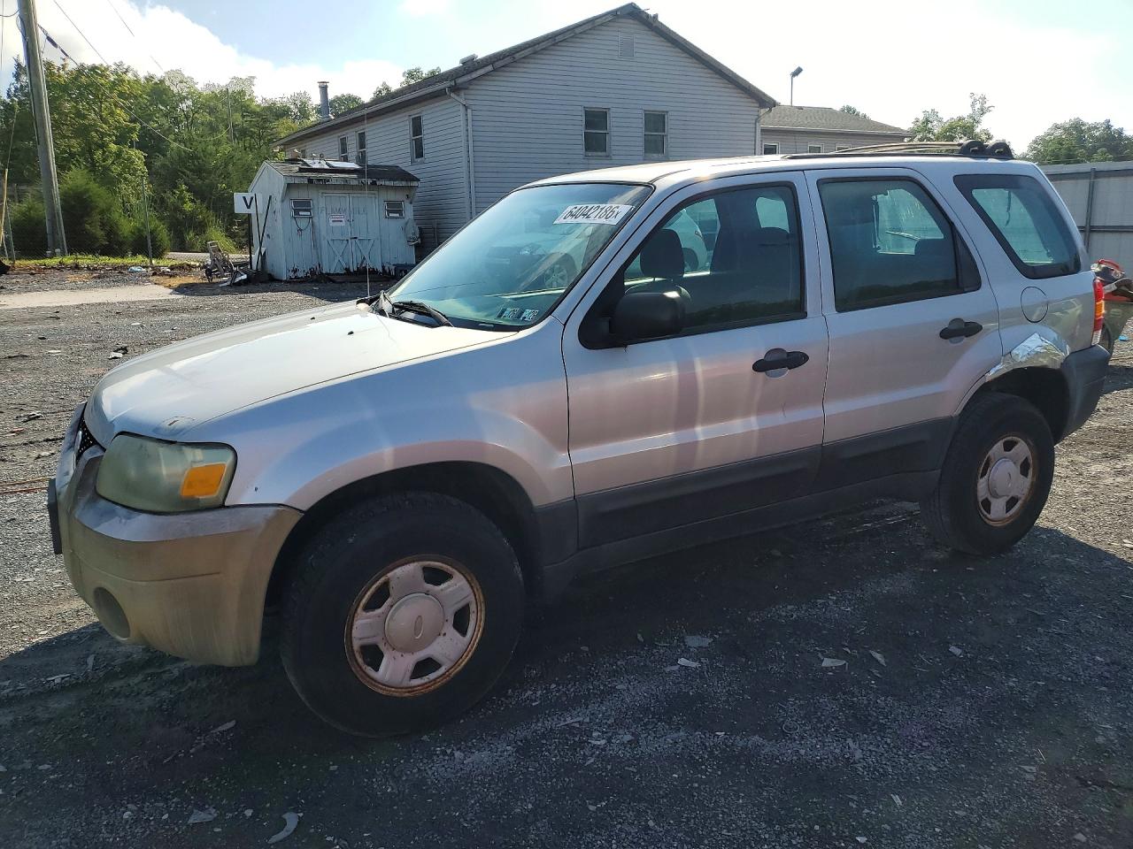 2005 Ford Escape XLS Value, VIN 1FMYU92Z35KA01724 — Minor dents and scratches