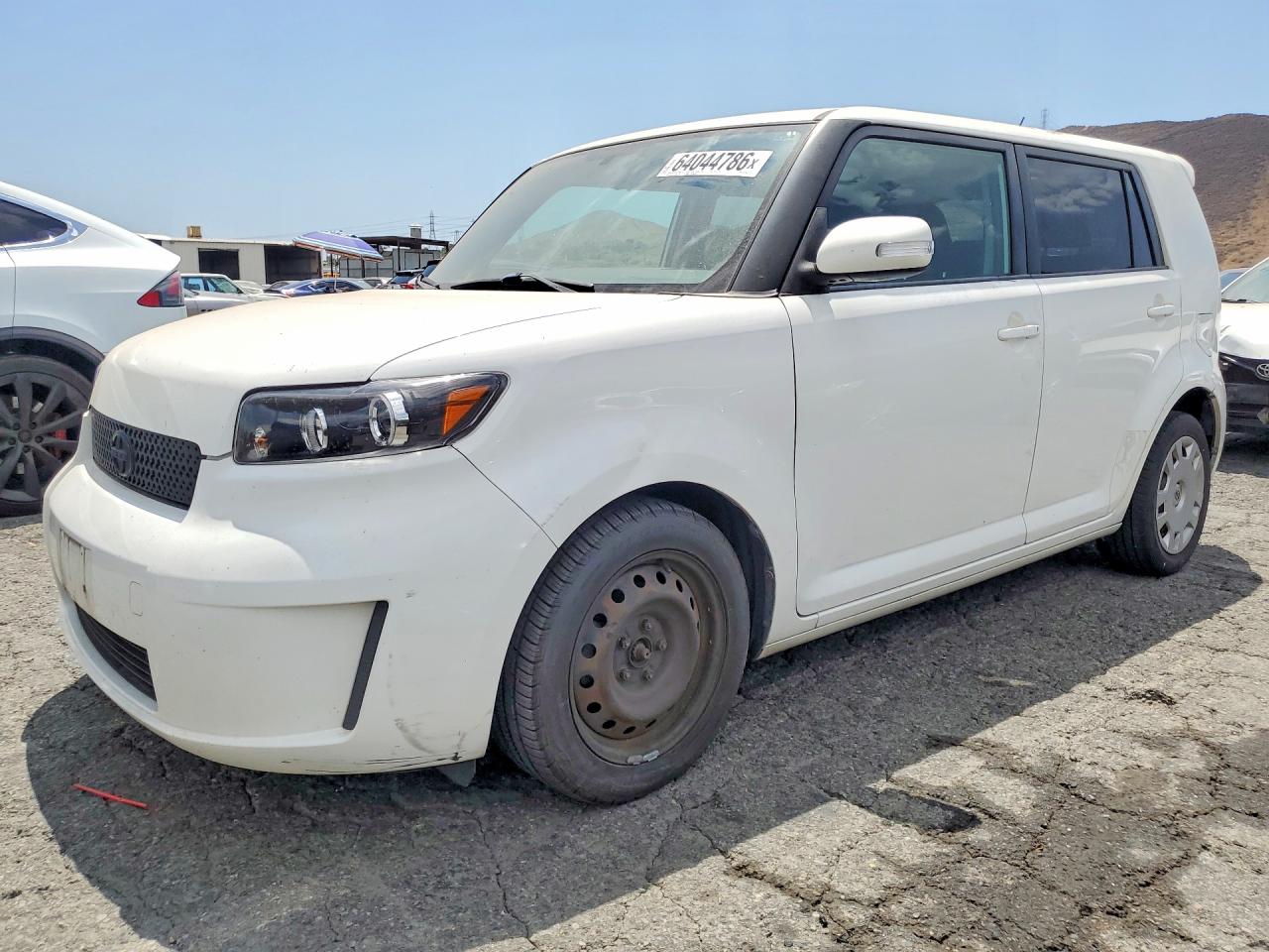 2008 Scion xB, VIN JTLKE50E581047540 — Side