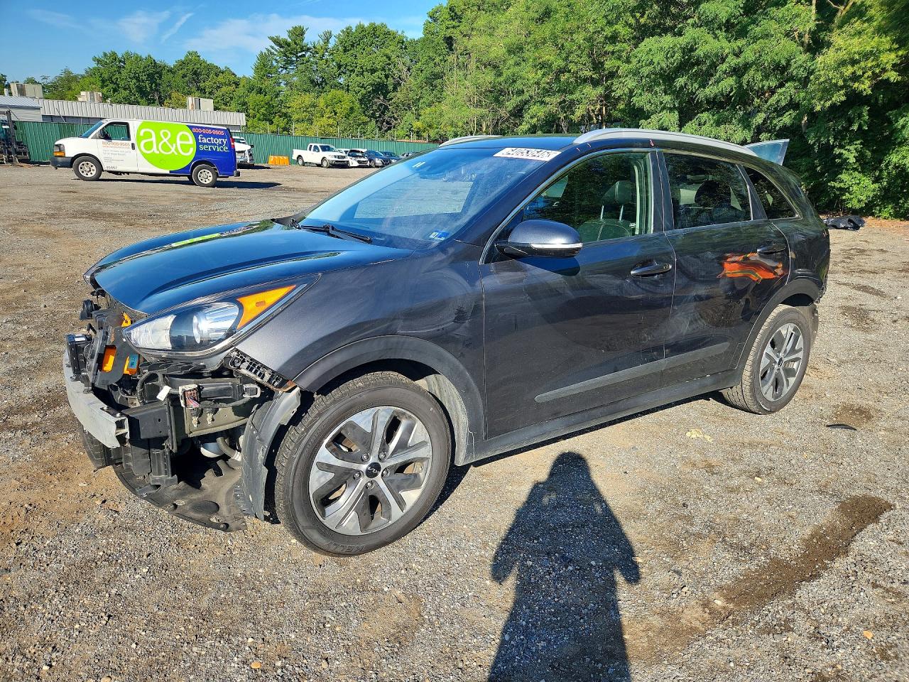 2022 Kia Niro S, VIN KNDCC3LG6N5160327 — Front end