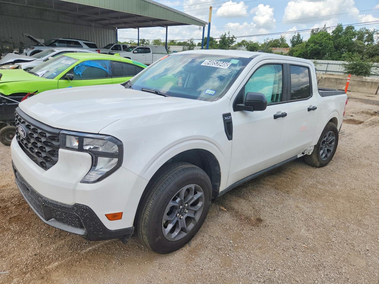 2025 Ford Maverick XLT, VIN 3FTTW8H30SRA56516 — Бок