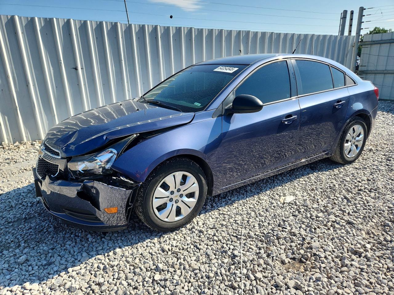 2014 Chevrolet Cruze LS, VIN 1G1PA5SH6E7102390 — Front end