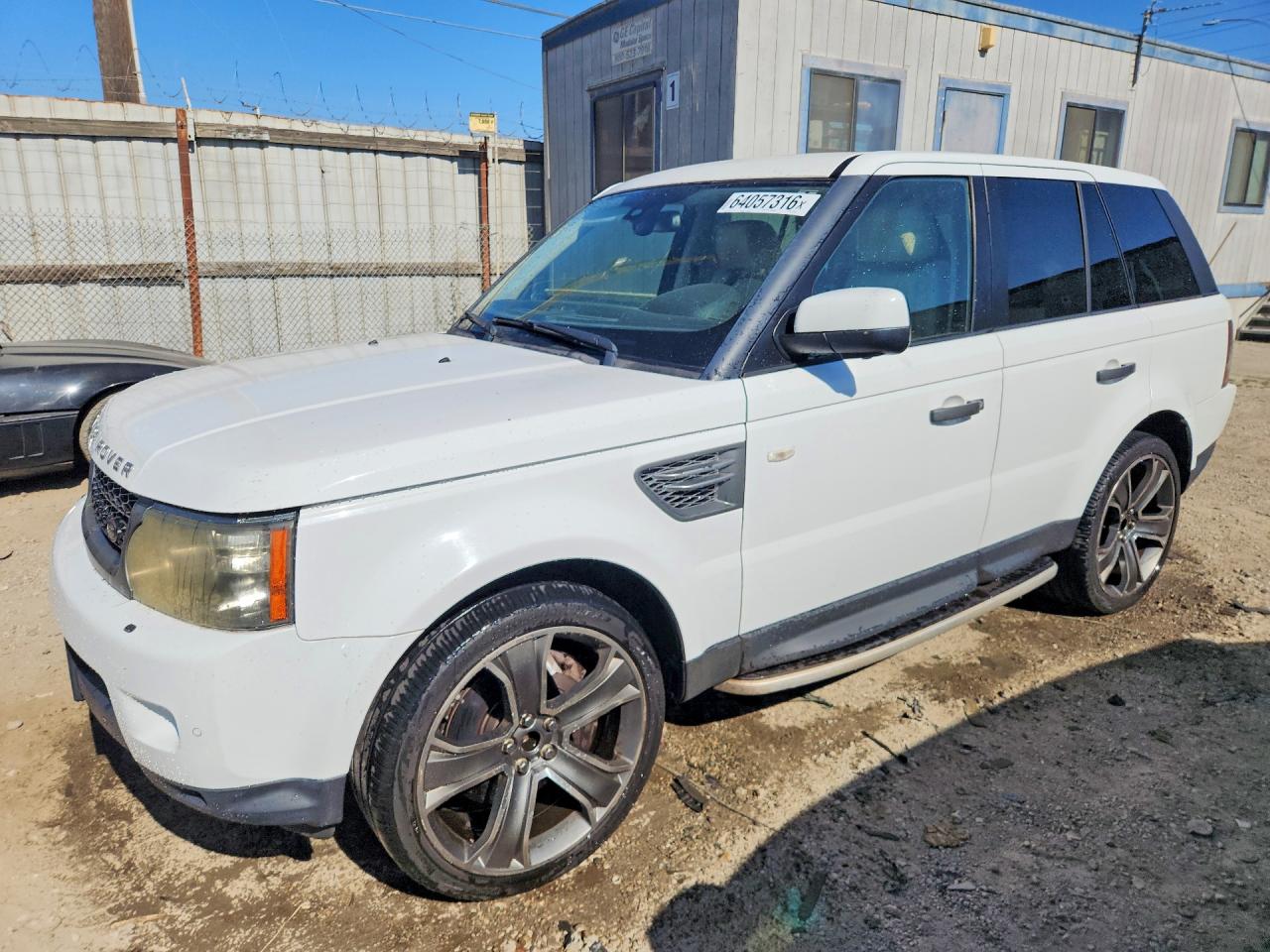 2011 Land Rover Range Rover Sport SC, VIN SALSH2E49BA287434 — Мелкие вмятины и царапины