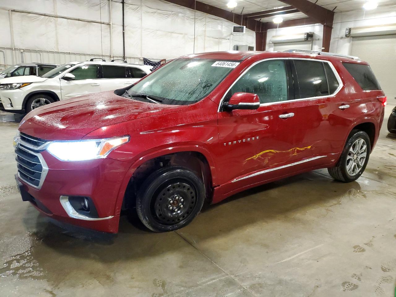 2020 Chevrolet Traverse Premier, VIN 1GNEVKKW2LJ274181 — Front end