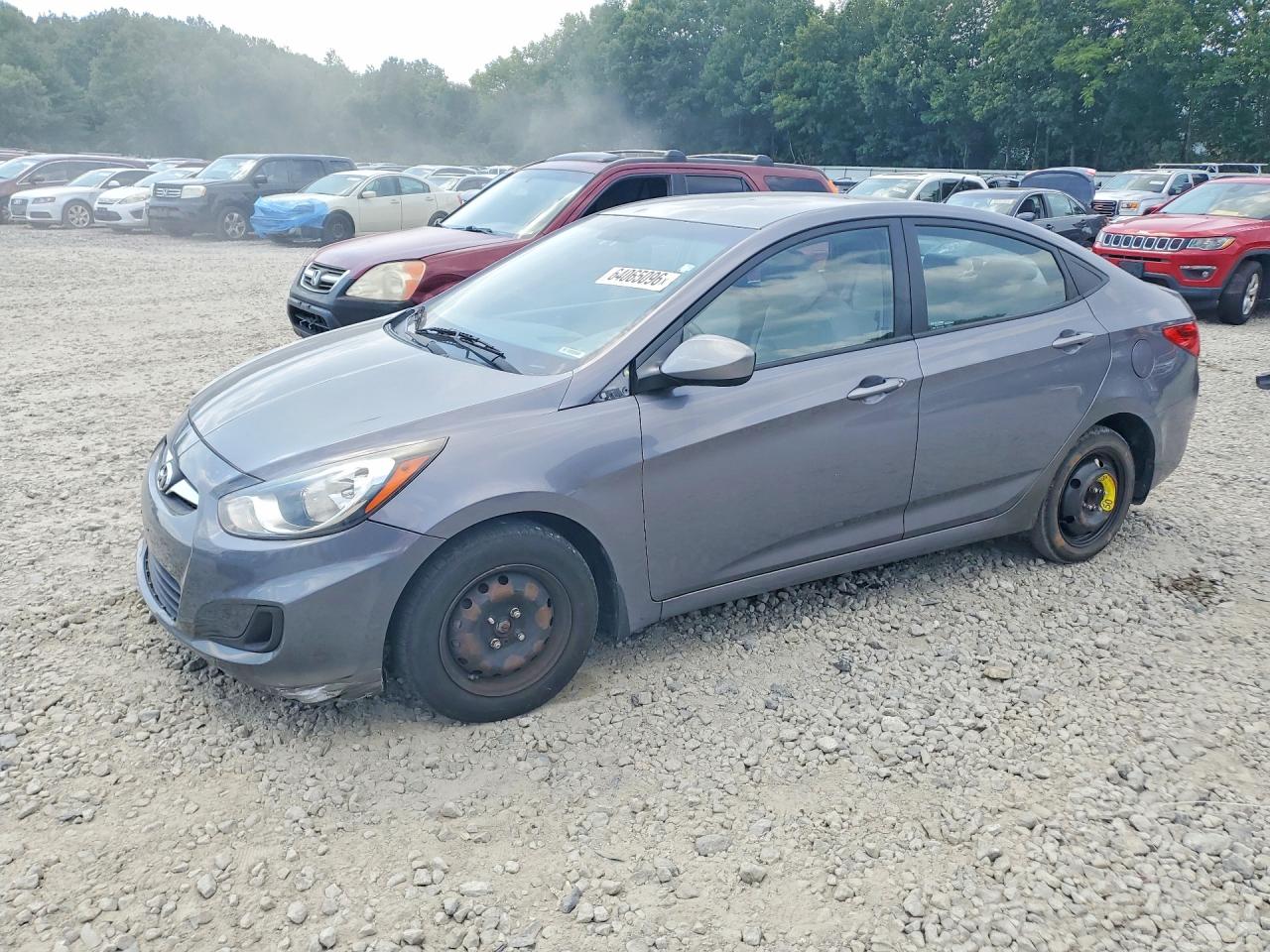 2013 Hyundai Accent GLS, VIN KMHCT4AE2DU563261 — Перед