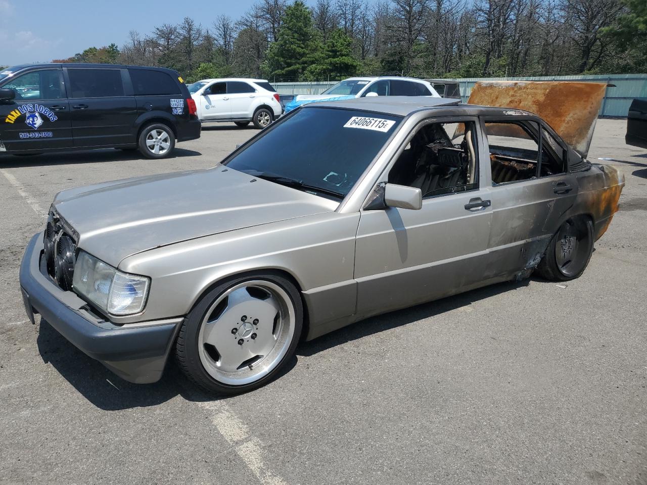 1993 Mercedes-Benz 190, VIN WDBDA29D9PG029710 — Interior fire