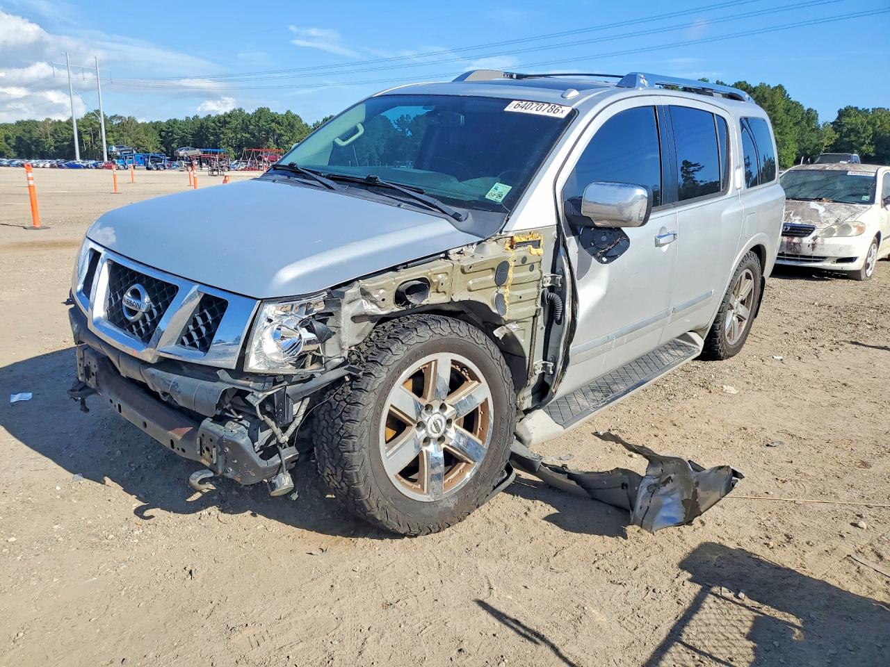 2013 Nissan Armada Platinum, VIN 5N1AA0NE9DN613938 — Front end