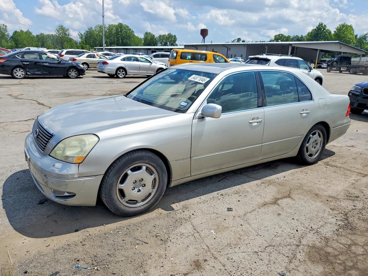 2002 Lexus LS 430, VIN JTHBN30F620083614 — Front end