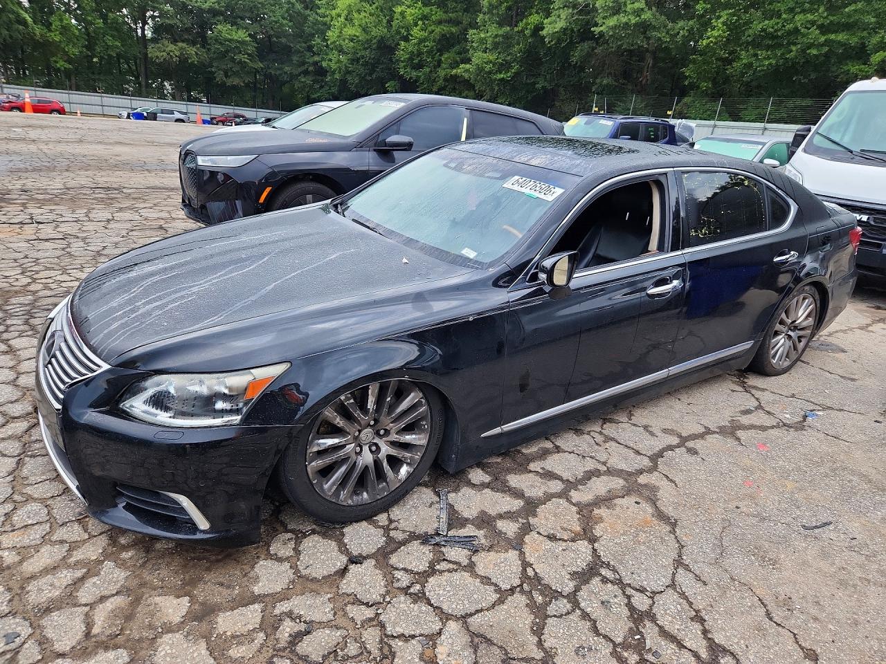 2014 Lexus LS 460 L, VIN JTHGL1EF3E5053065 — Перед