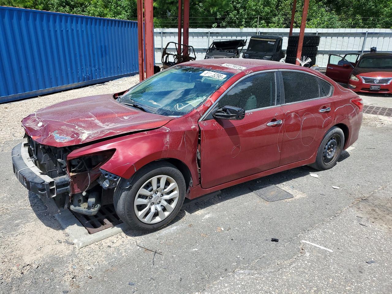 2016 Nissan Altima S, VIN 1N4AL3AP7GN308178 — Перед