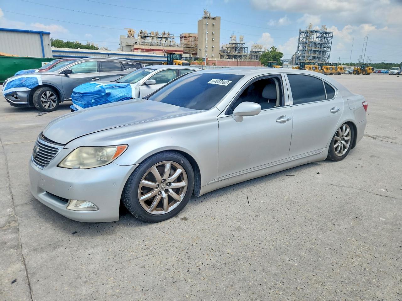 2007 Lexus LS 460 L, VIN JTHGL46FX75007705 — Мелкие вмятины и царапины