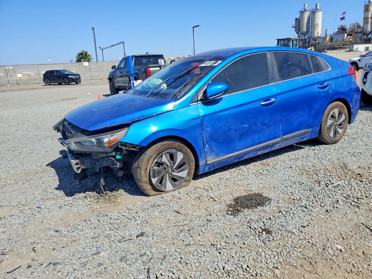 2018 Hyundai Ioniq SEL, VIN KMHC75LC8JU099393 — Перед