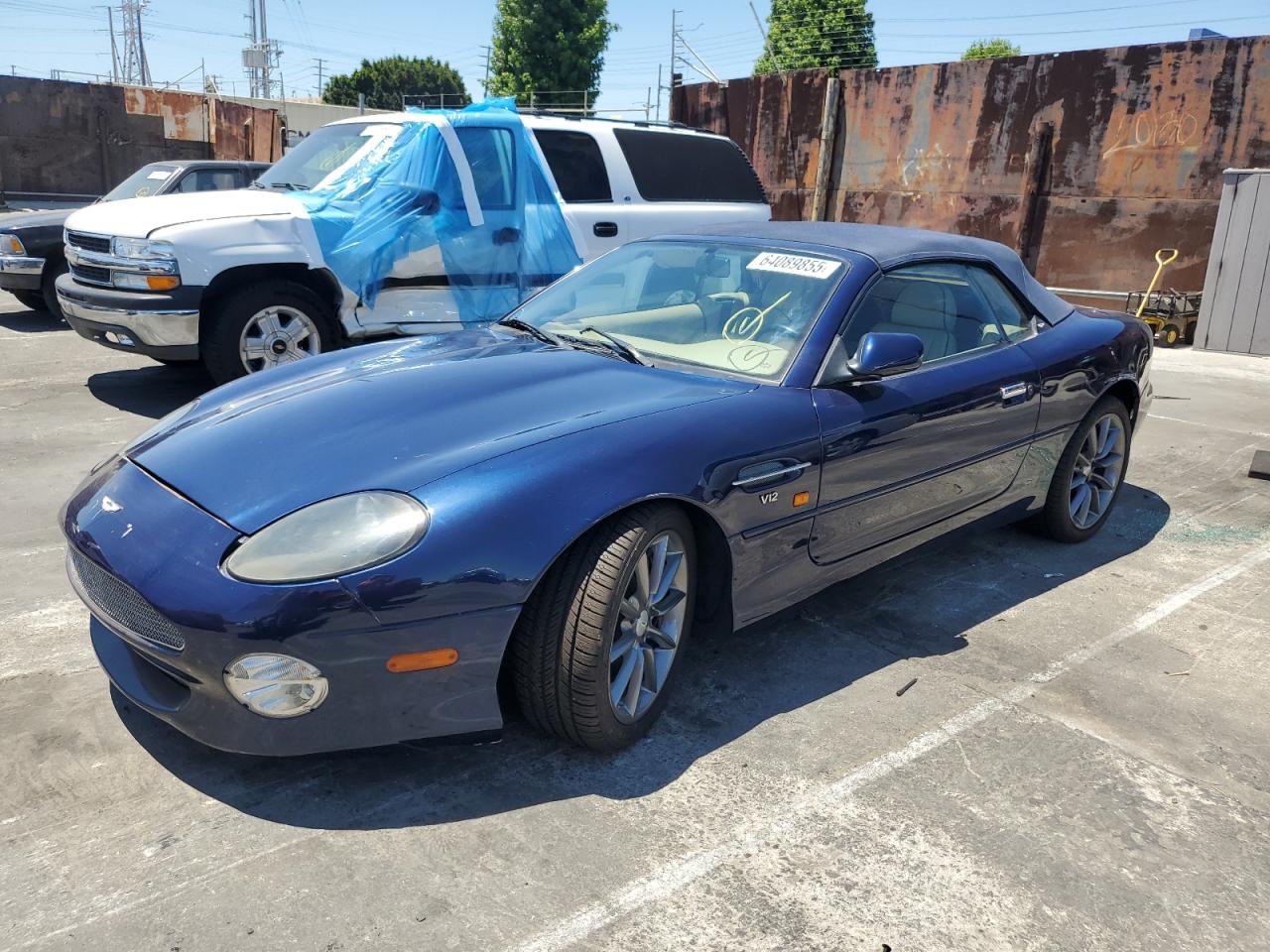 2001 Aston Martin DB7 Vantage, VIN SCFAB42341K402060 — Мелкие вмятины и царапины