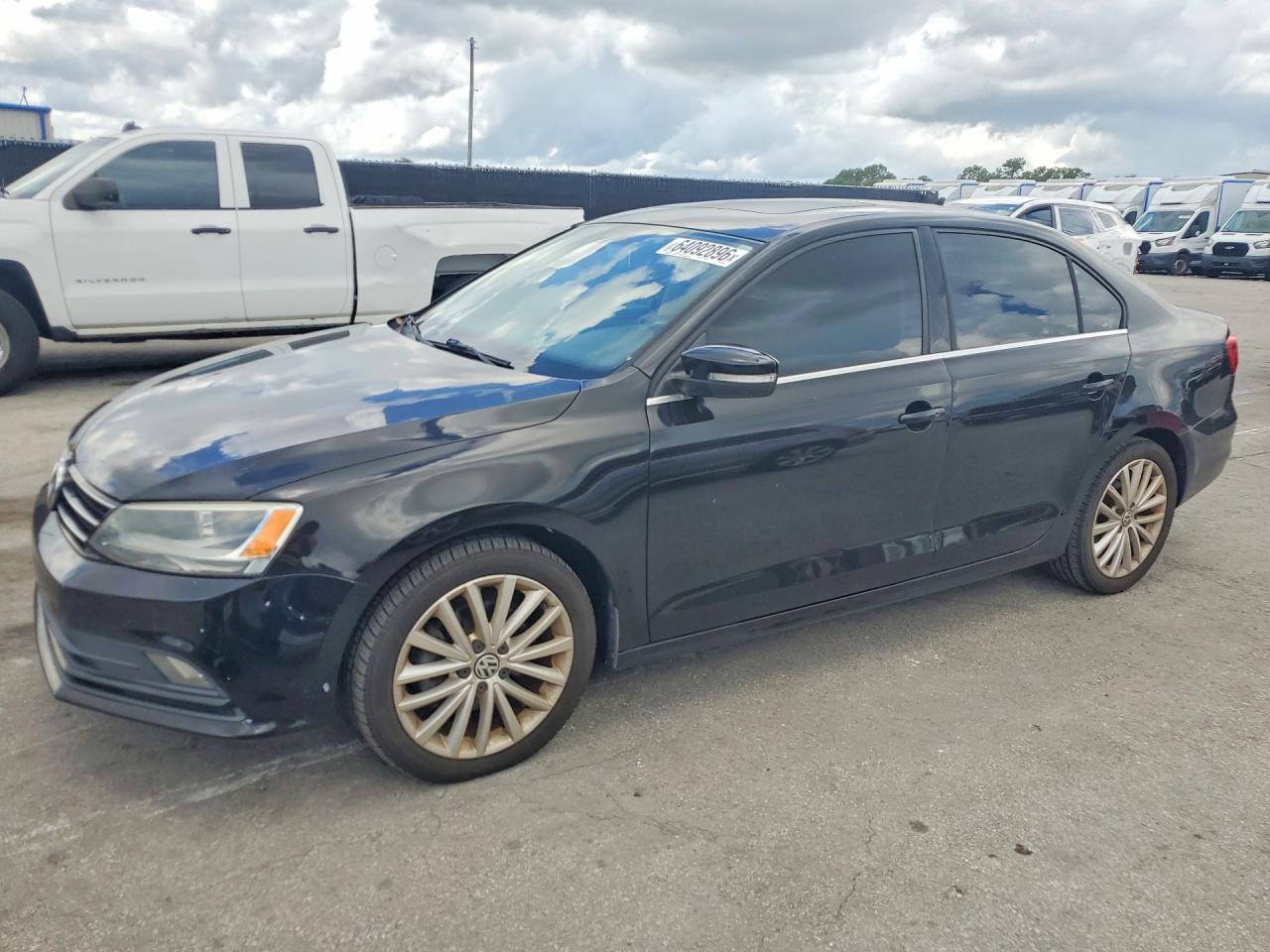 2015 Volkswagen Jetta SE, VIN 3VWD07AJ9FM248588 — Side