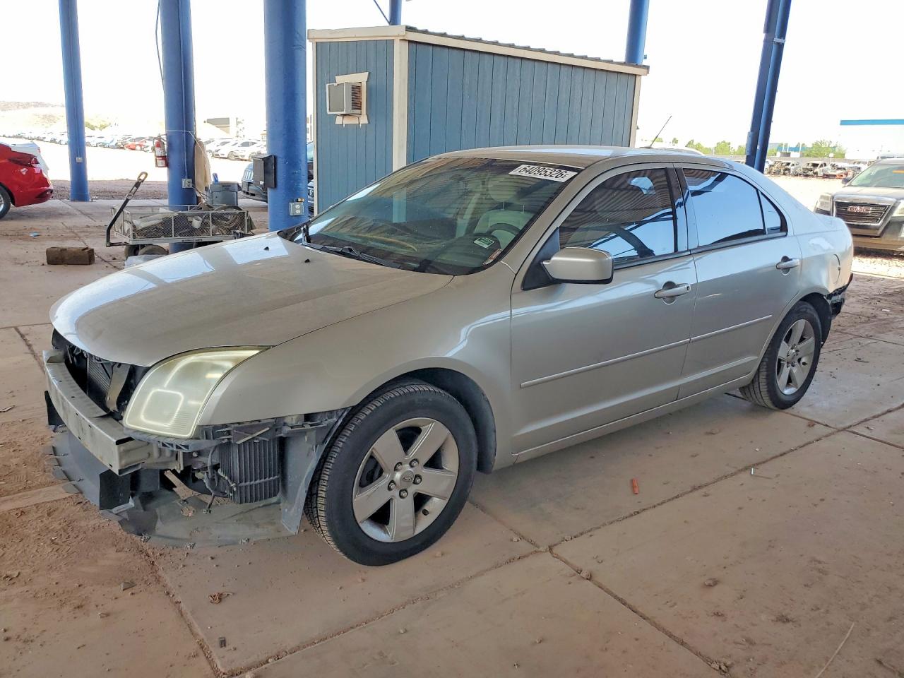2008 Ford Fusion SE, VIN 3FAHP07168R248722 — Front end