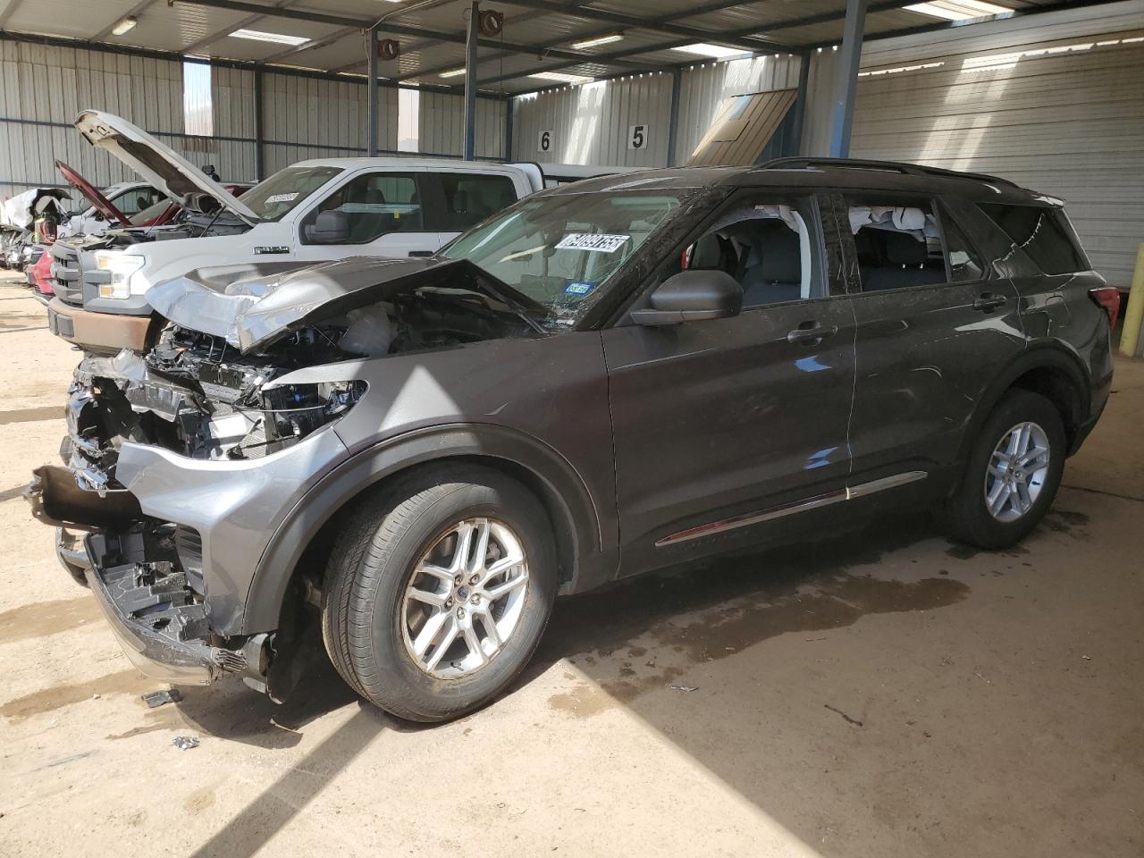 2025 Ford Explorer Active, VIN 1FMUK7DH3SGC08321 — Front end