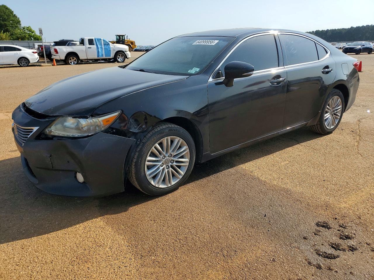 2013 Lexus ES 250, VIN JTHBK1GG7D2056375 — Front end