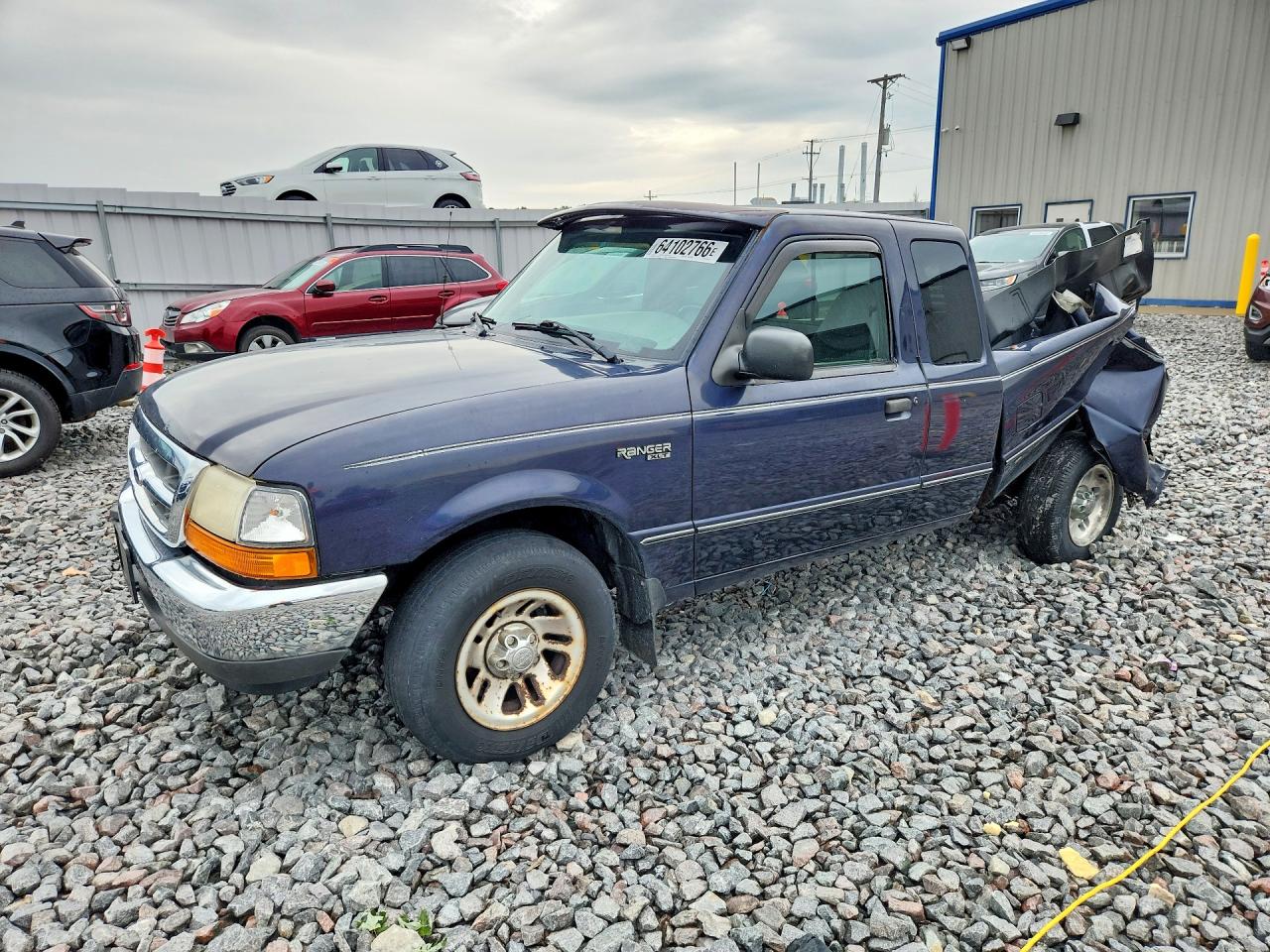 1999 Ford Ranger XLT, VIN 1FTYR14X4XPB47512 — Rear end