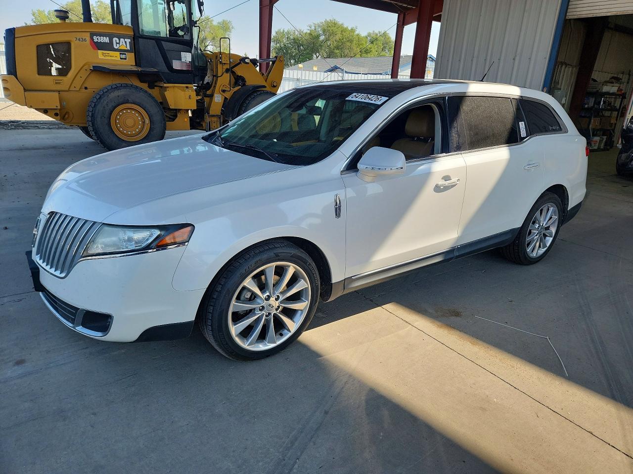 2012 Lincoln MKT EcoBoost, VIN 2LMHJ5AT3CBL51431 — Minor dents and scratches