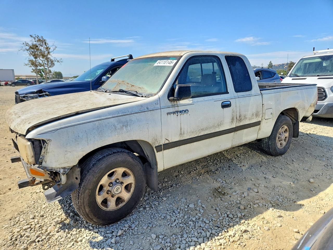 1996 Toyota T100 DX, VIN JT4TN12D6T0026465 — Front end