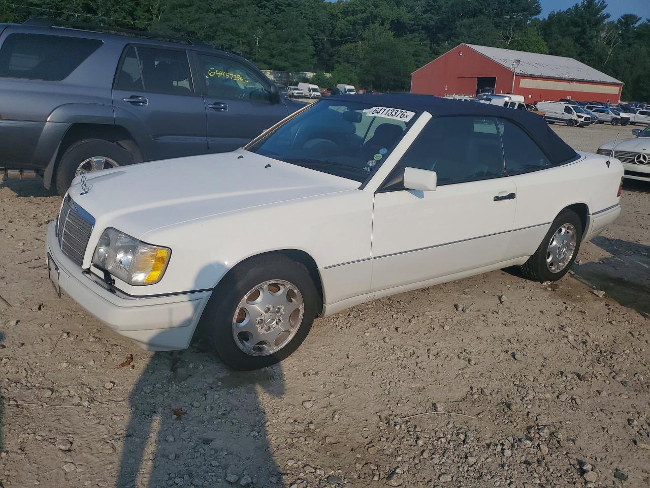 1995 Mercedes-Benz E 320, VIN WDBEA66E1SC282772 — Мелкие вмятины и царапины