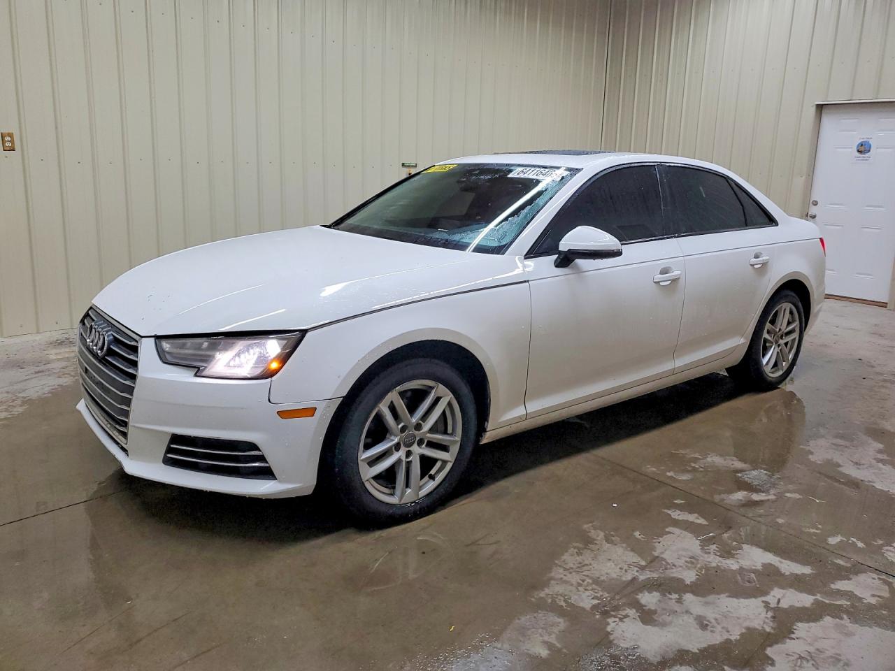2017 Audi A4 Premium, VIN WAUGNAF40HN029073 — Перед