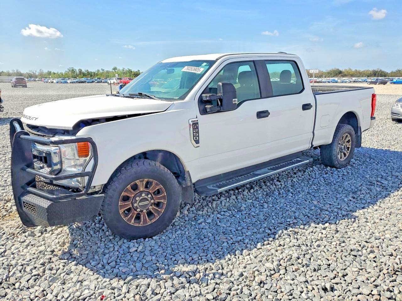 2020 Ford F-250 XL, VIN 1FT7W2A63LEE97998 — Front end