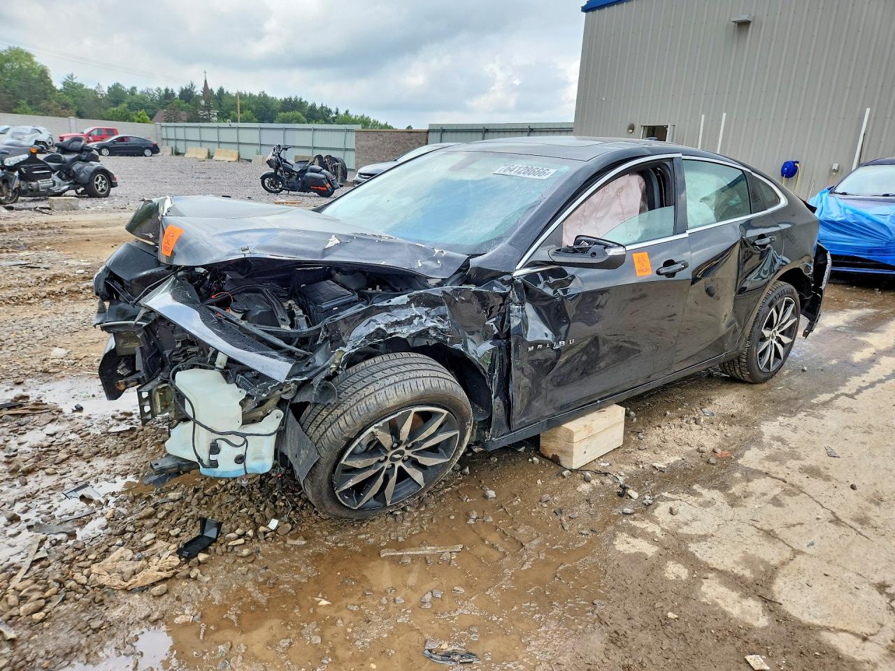 2017 Chevrolet Malibu LT, VIN 1G1ZE5ST3HF159688 — Front end