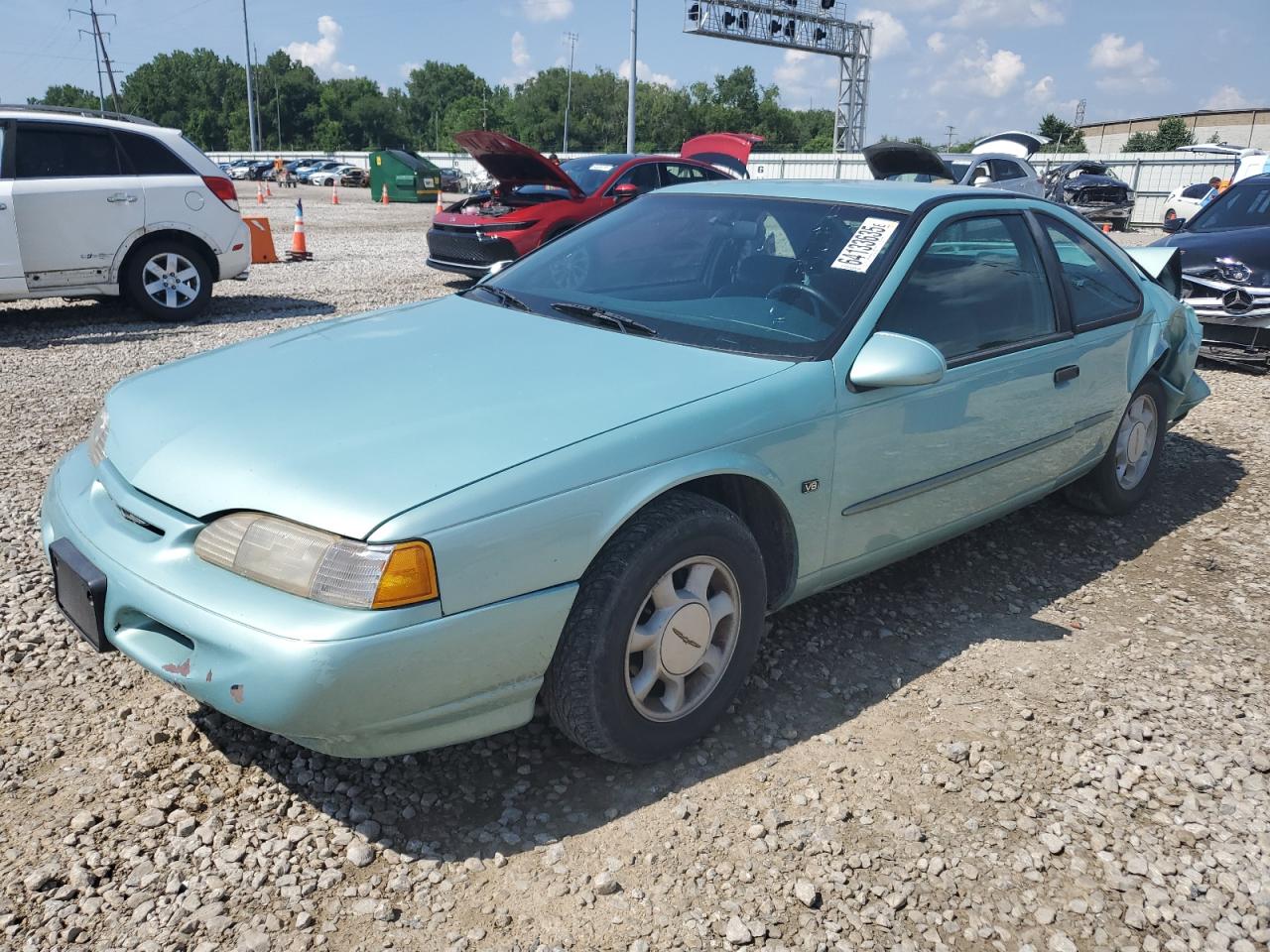 1995 Ford Thunderbird LX, VIN 1FALP62W5SH155599 — Rear end