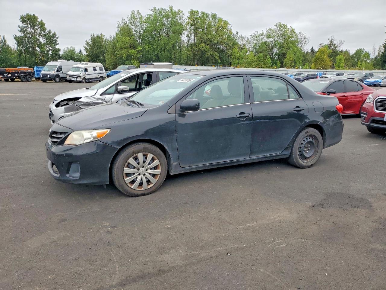 2013 Toyota Corolla S, VIN 2T1BU4EE8DC125784 — Front end