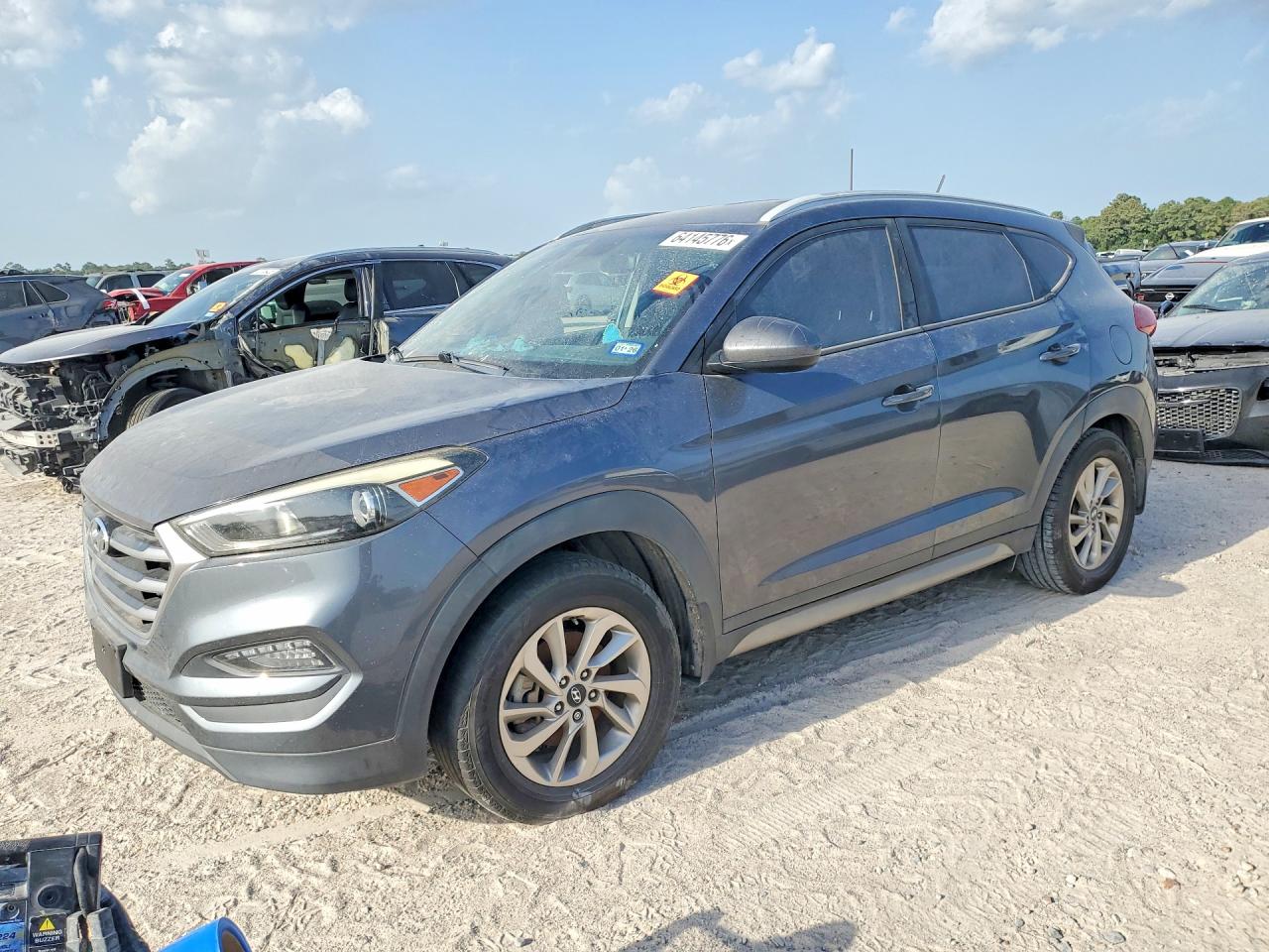 2017 Hyundai Tucson SE Plus, VIN KM8J33A44HU266166 — Partial repair
