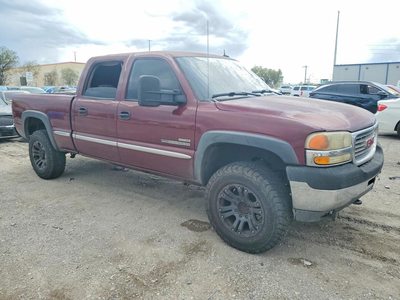 2002 GMC Sierra 2500HD SLE, VIN 1GTHC23162F237098 — Normal wear
