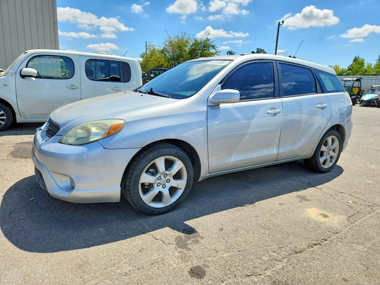 2005 Toyota Matrix XRS, VIN 2T1KY30E75C370129 — Front end