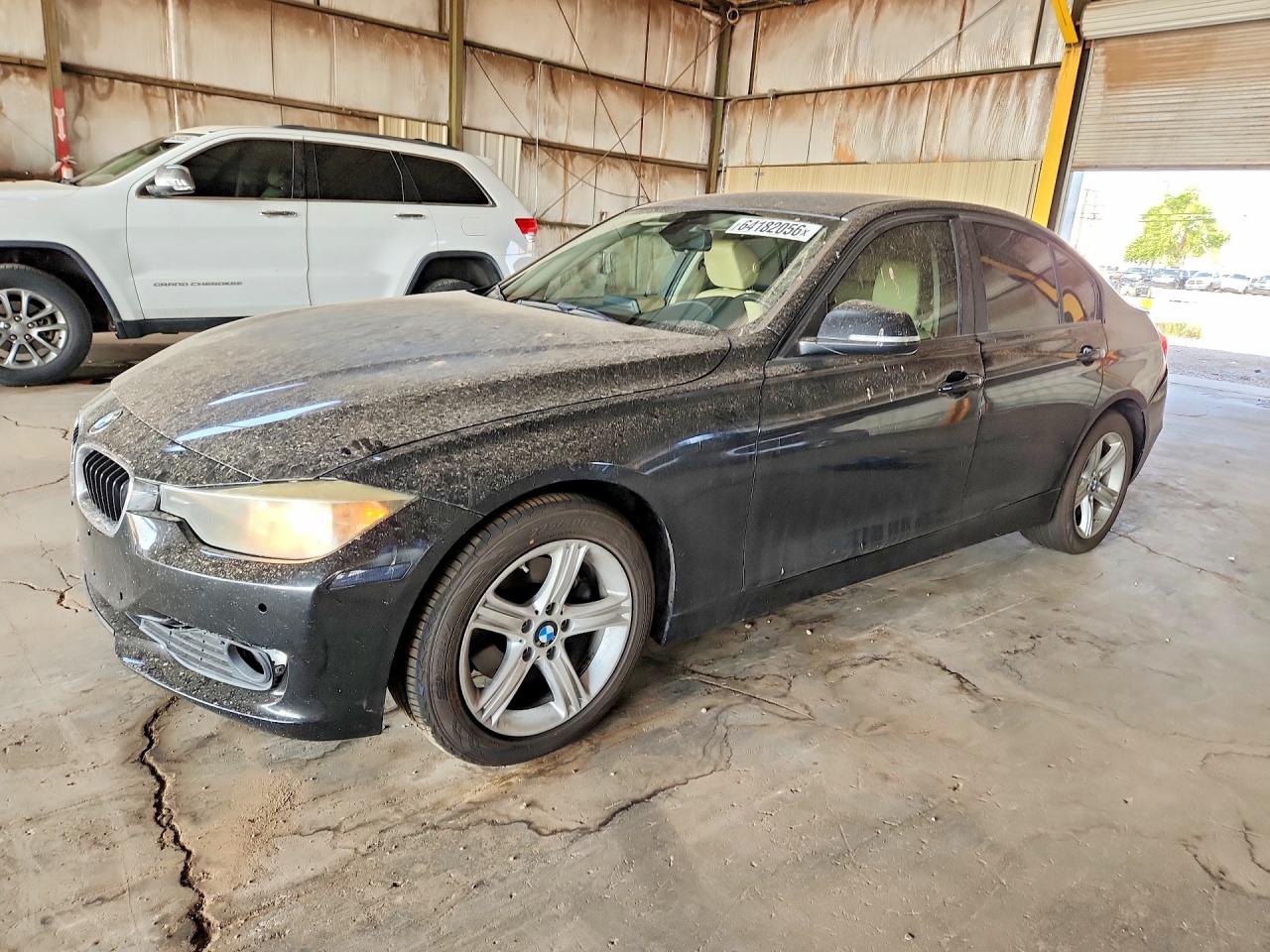2014 BMW 3 Series 320i, VIN WBA3B1C54EK134555 — Side