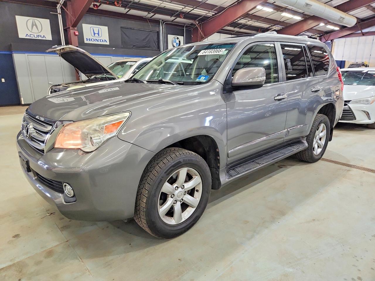 2012 Lexus GX 460, VIN JTJBM7FX4C5041584 — Rear end
