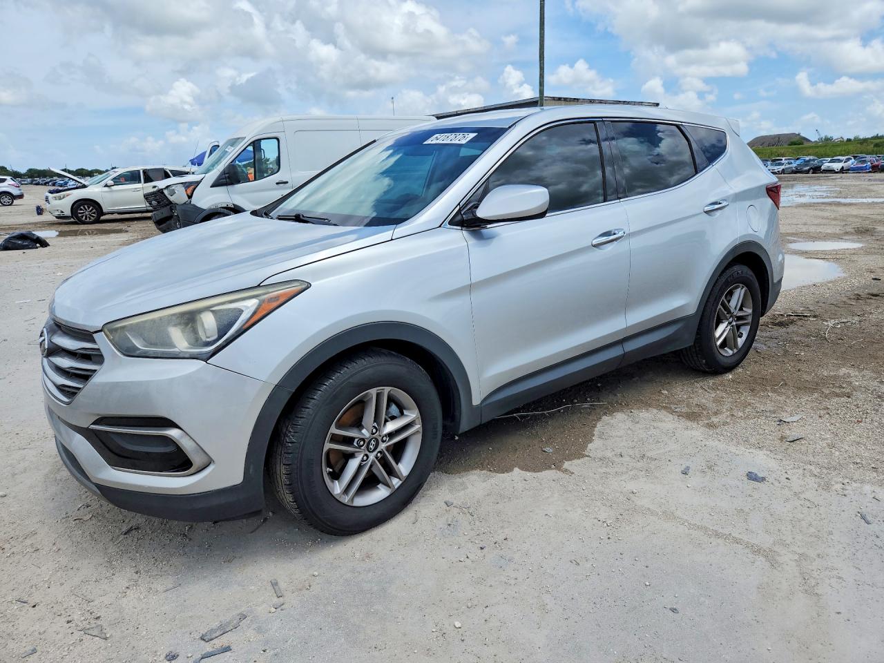 2017 Hyundai Santa Fe 2.4L, VIN 5XYZT3LB9HG433898 — Minor dents and scratches