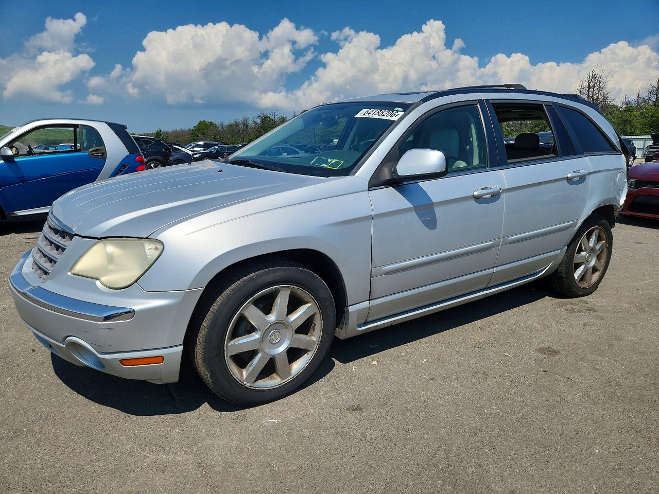 2008 Chrysler Pacifica Limited, VIN 2A8GF78X18R108063 — Rear end