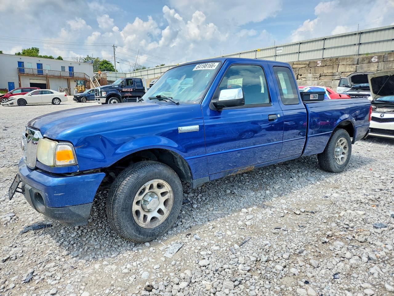 2010 Ford Ranger XLT, VIN 1FTKR4EE6APA39968 — Front end