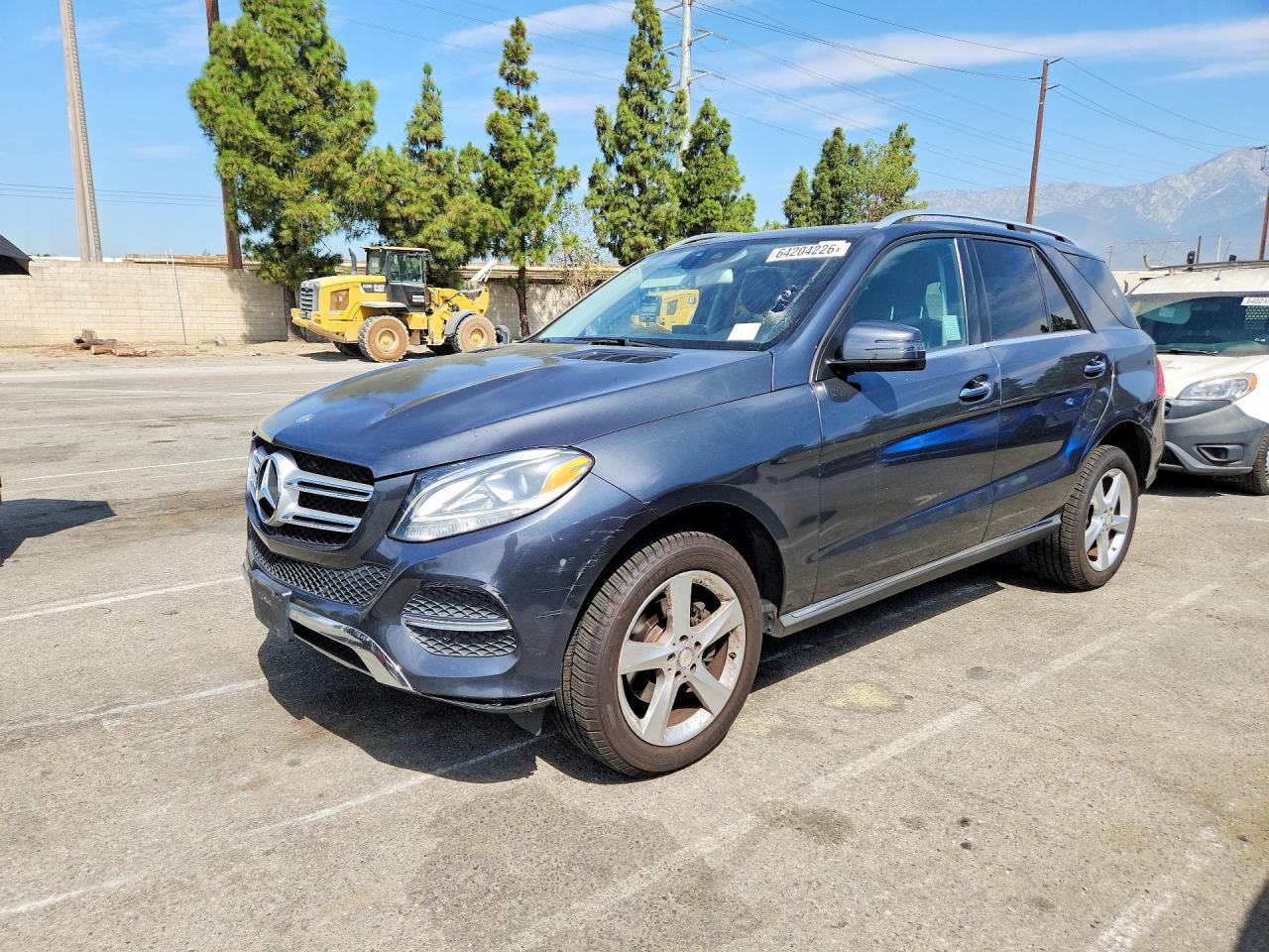 2016 Mercedes-Benz GLE 350, VIN 4JGDA5JB2GA689230 — Зад