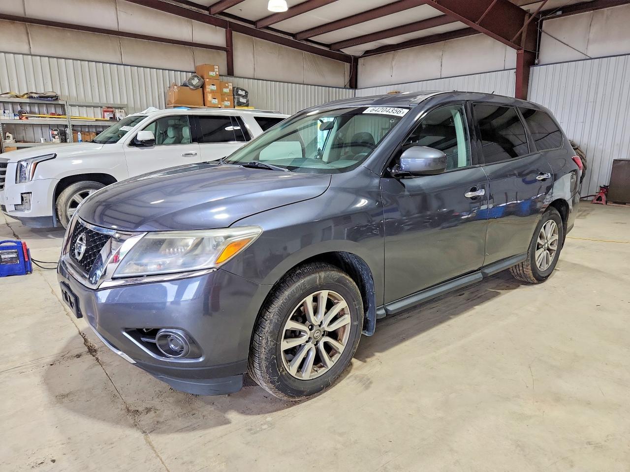 2014 Nissan Pathfinder Platinum, VIN 5N1AR2MM7EC680600 — Front end