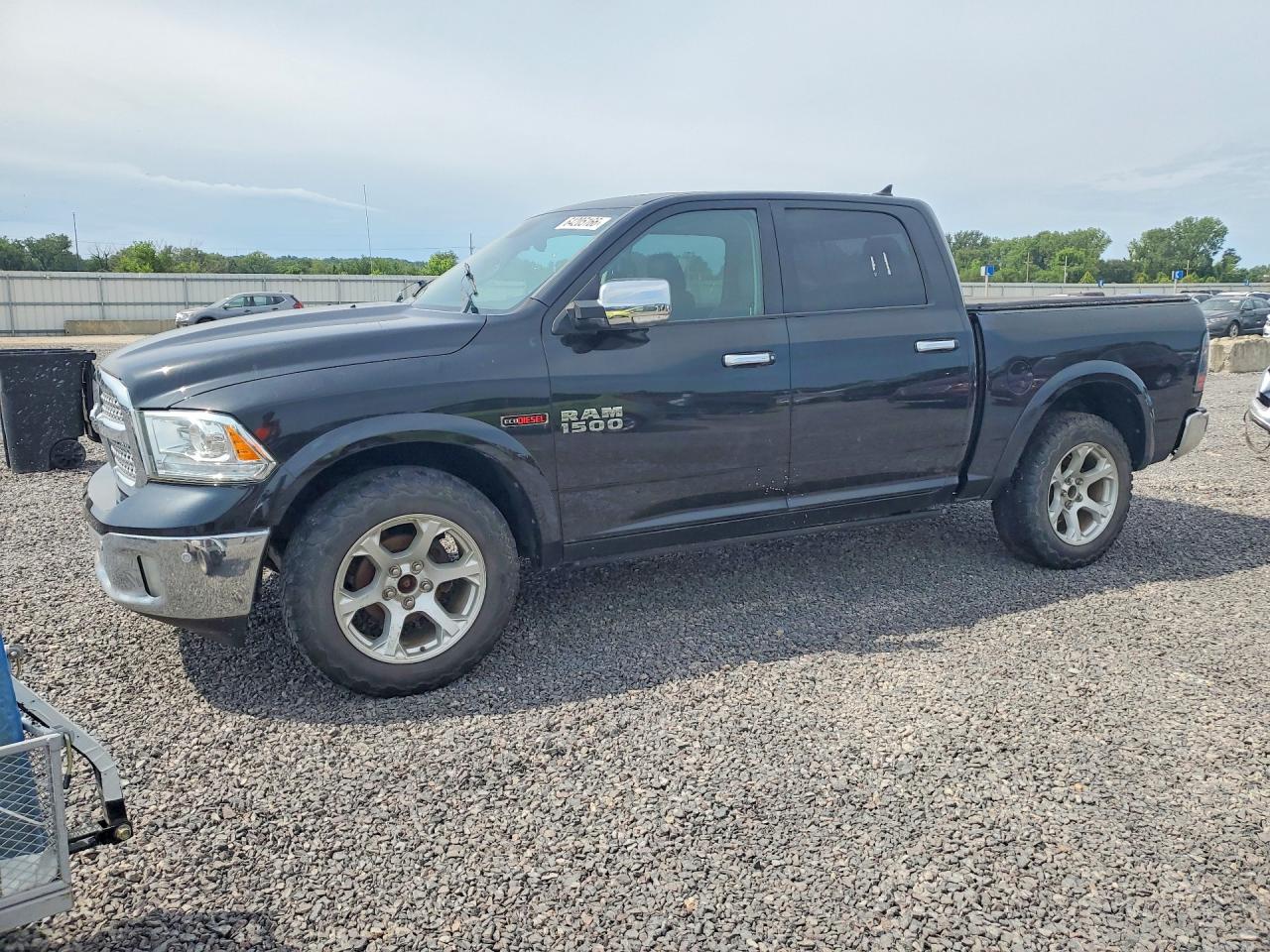 2017 Ram 1500 Laramie, VIN 1C6RR7NM3HS877655 — Mechanical