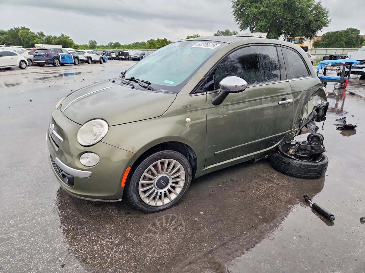 2013 FIAT 500 Lounge, VIN 3C3CFFCR2DT593866 — Undercarriage