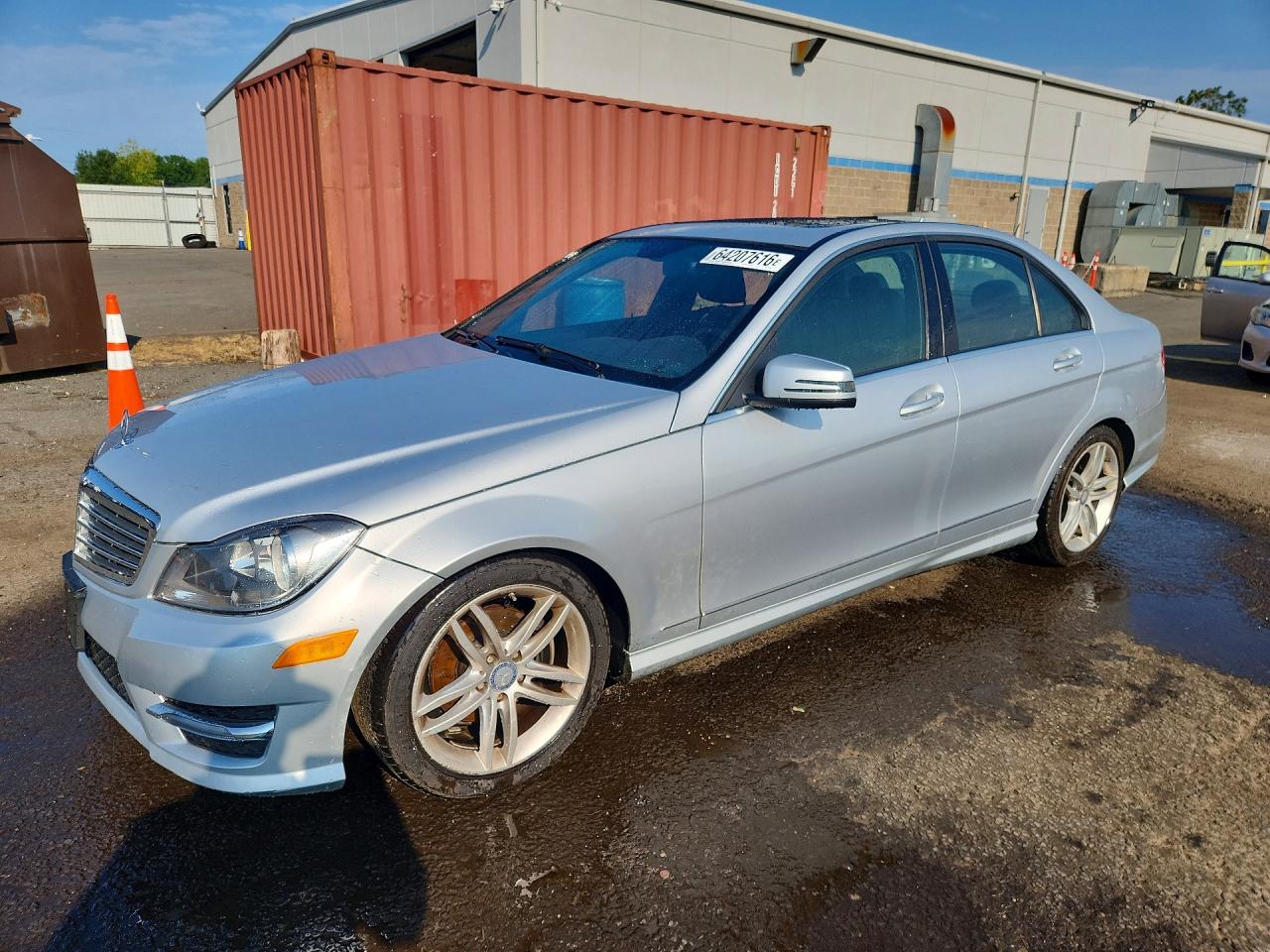 2012 Mercedes-Benz C 300 Sport, VIN WDDGF8BB6CR227743 — Зад