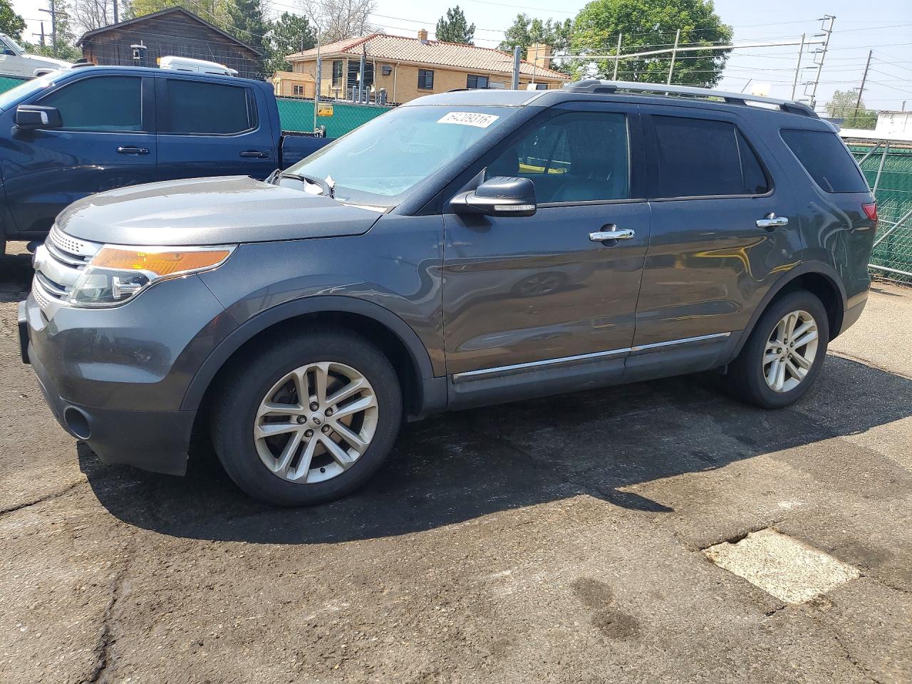 2015 Ford Explorer XLT, VIN 1FM5K8D85FGA68451 — Minor dents and scratches