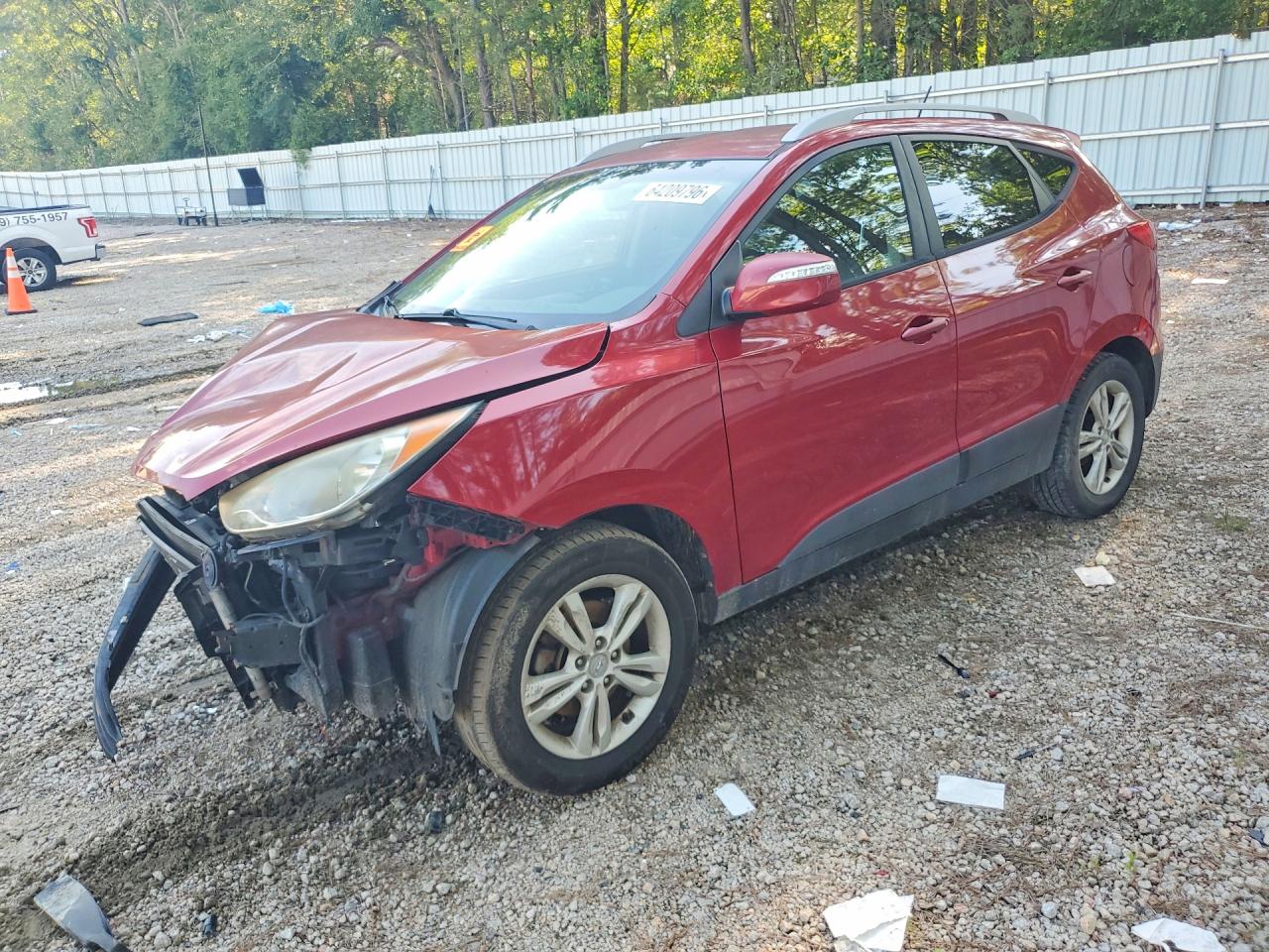 2013 Hyundai Tucson GLS, VIN KM8JU3AC2DU606011 — Front end